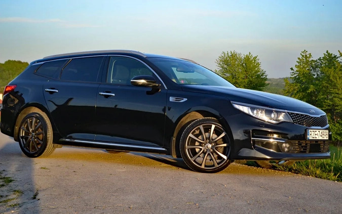 Kia Optima cena 57800 przebieg: 158000, rok produkcji 2016 z Błażowa małe 742